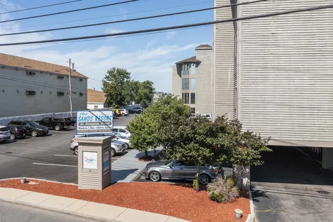 32 Ashworth Avenue Hampton NH 03842