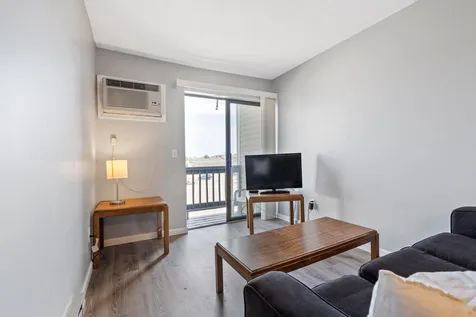 32 Ashworth Avenue Hampton NH 03842