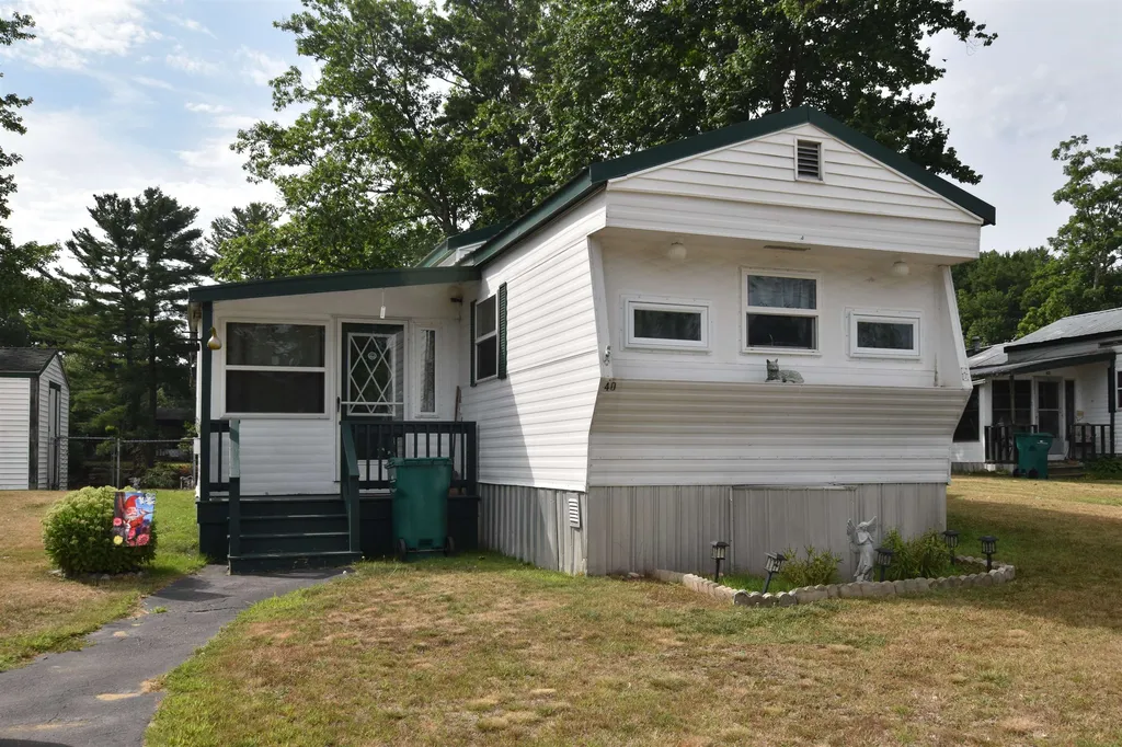 40 Riverview Drive Rochester NH 03867