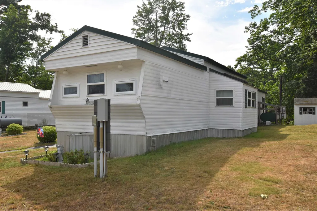 40 Riverview Drive Rochester NH 03867