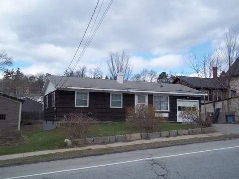 580 Lake Avenue Manchester NH 03103