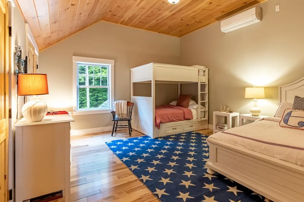 112 Herrick Cove Lane New London NH 03257
