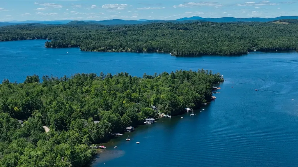 112 Herrick Cove Lane New London NH 03257