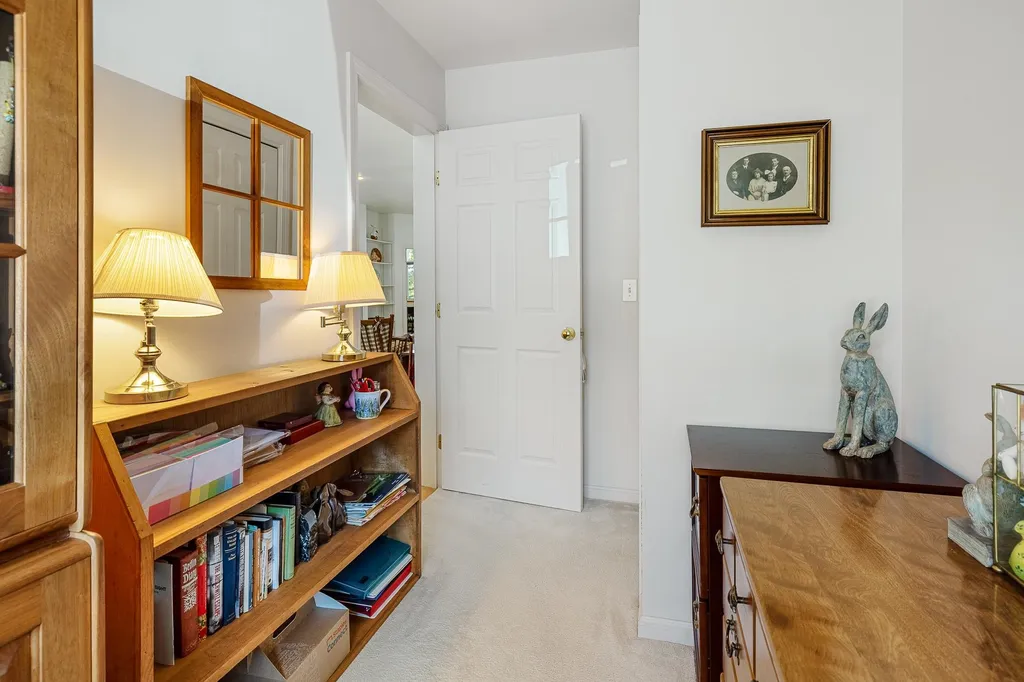 14 Skyline Way Hartford VT 05001