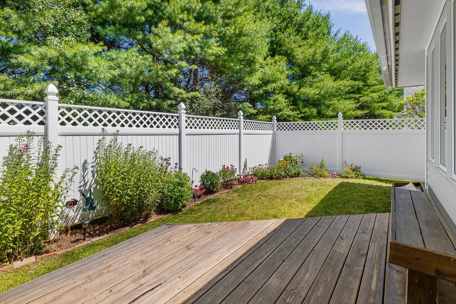 14 Skyline Way Hartford VT 05001