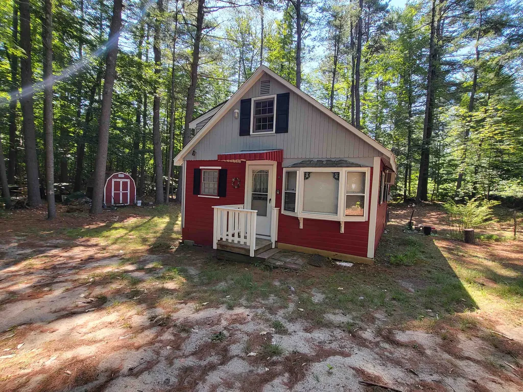 77 Dearborn Road Wakefield NH 03830