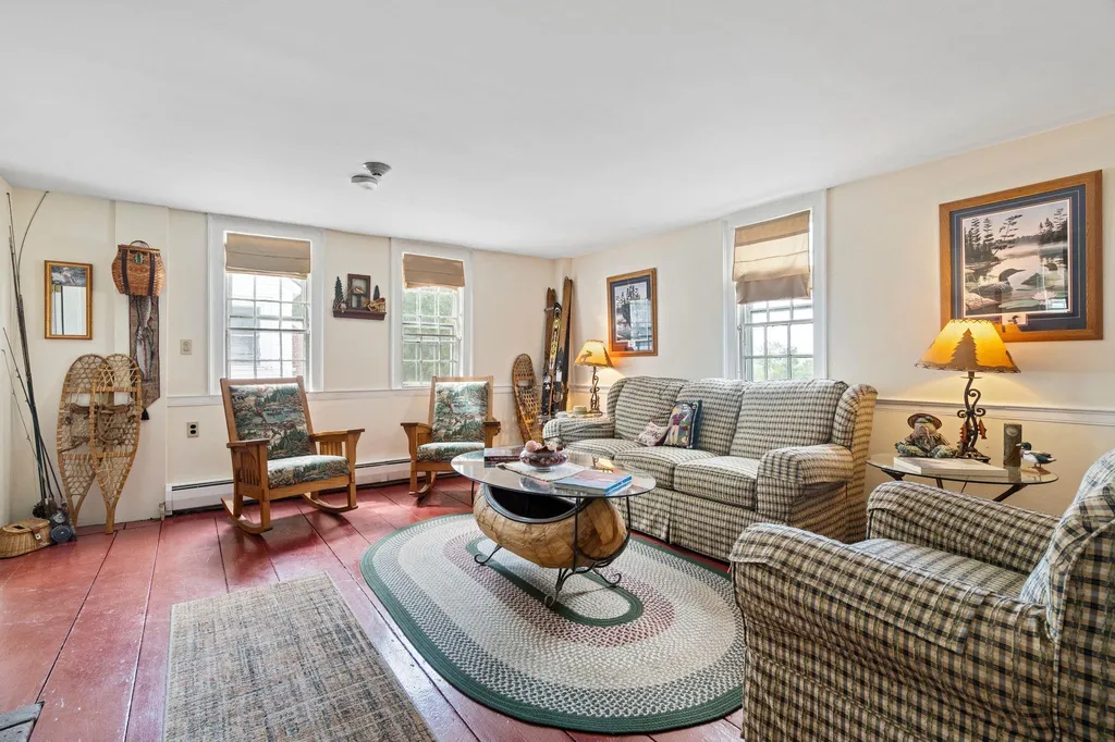 318 New Canada Road Wilmot NH 03287