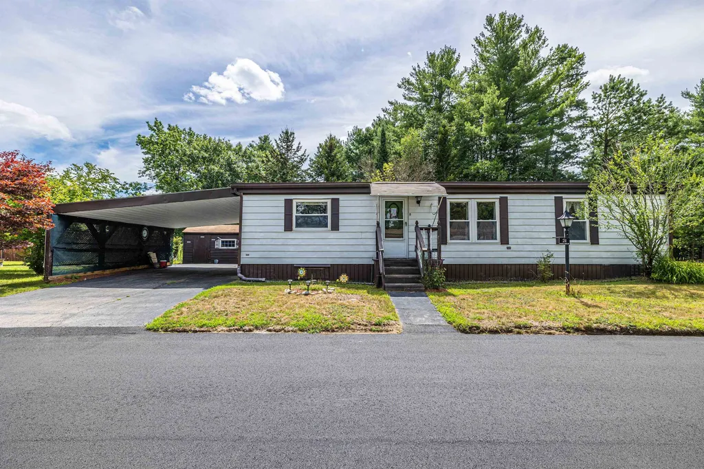 21 Country Way Goffstown NH 03045