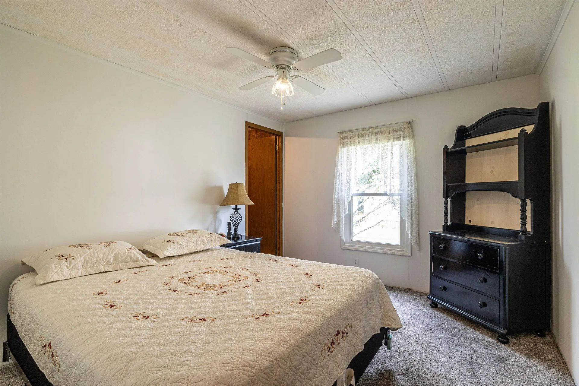 21 Country Way Goffstown NH 03045