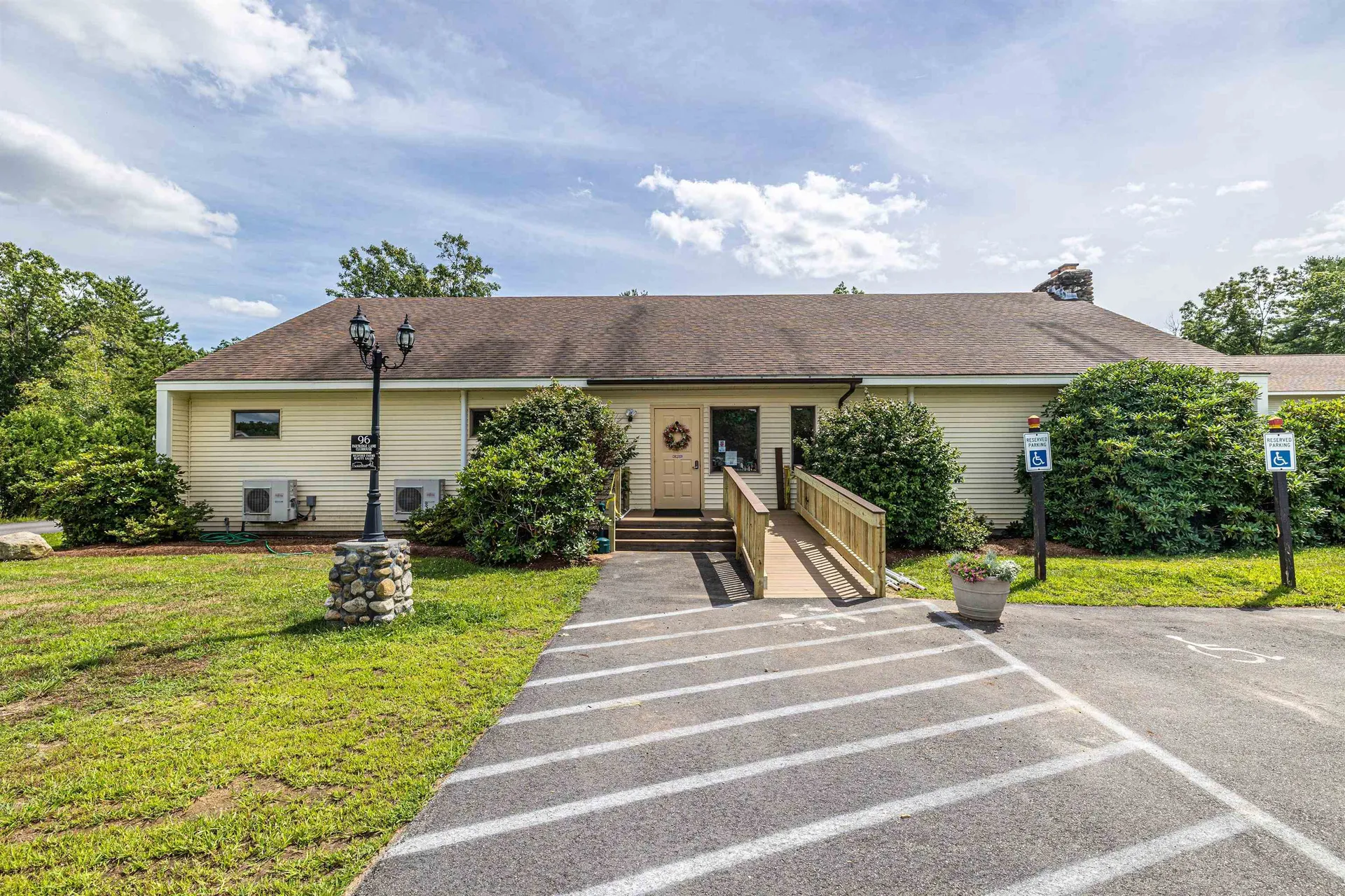 21 Country Way Goffstown NH 03045