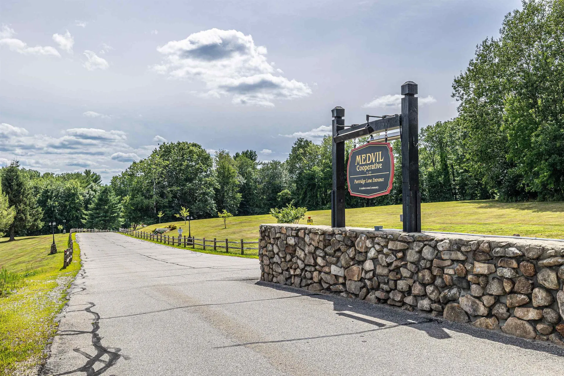 21 Country Way Goffstown NH 03045