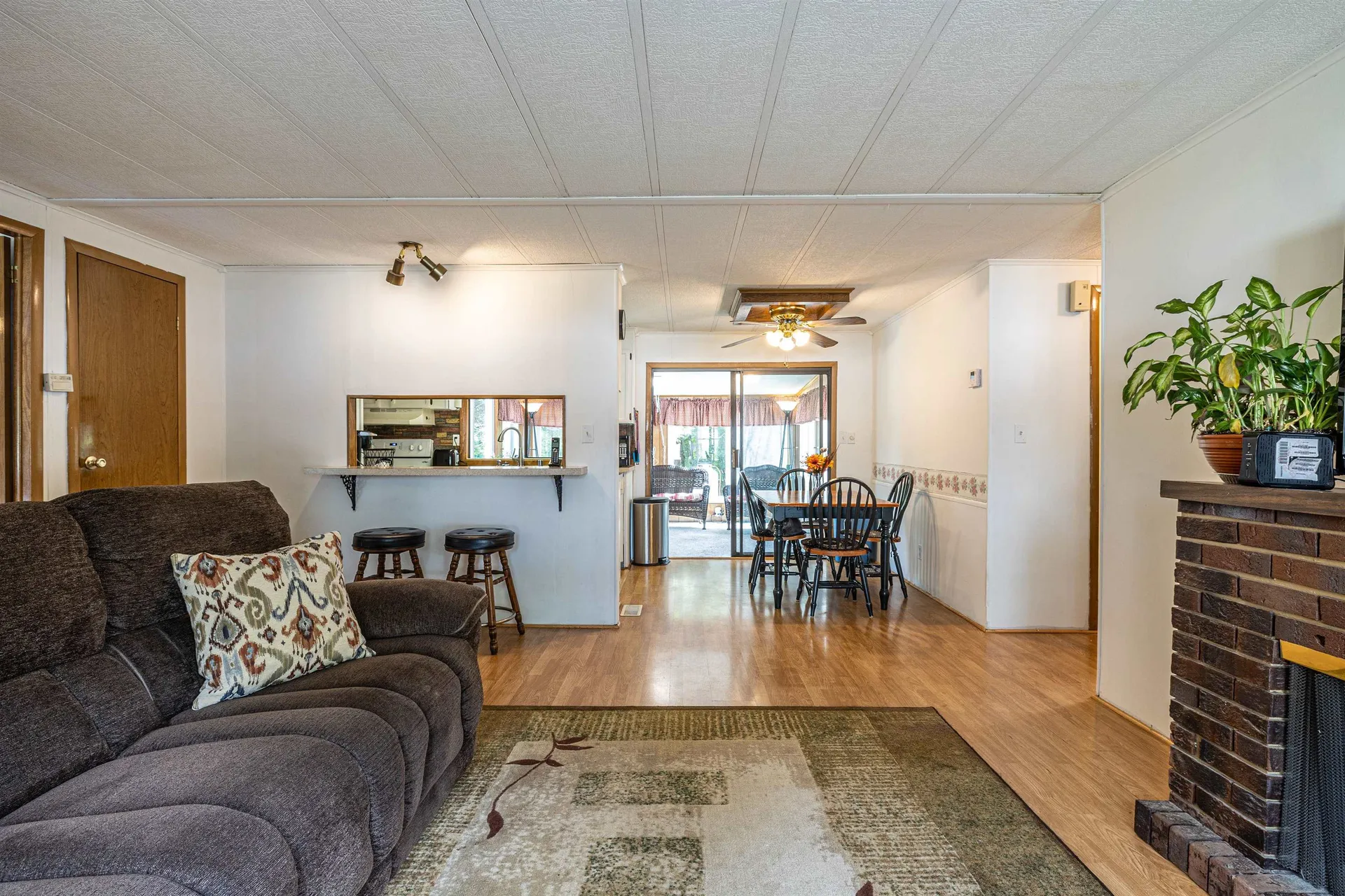 21 Country Way Goffstown NH 03045