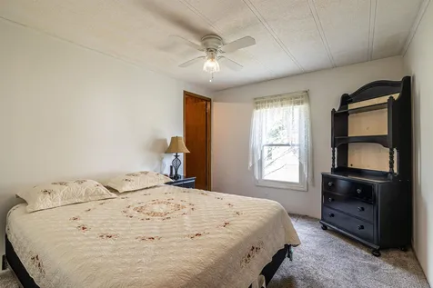 21 Country Way Goffstown NH 03045