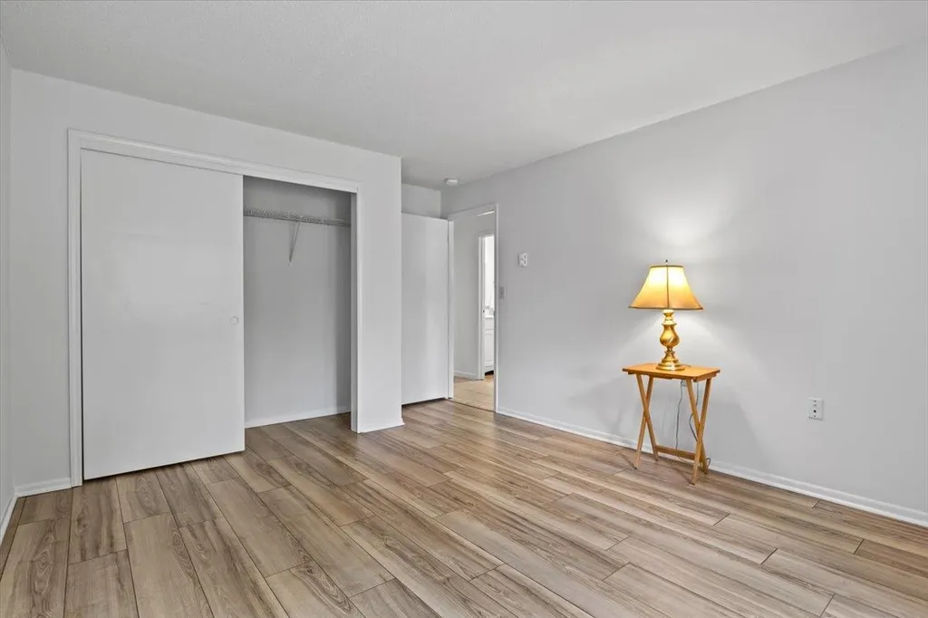 63 Hawthorne Circle South Burlington VT 05403