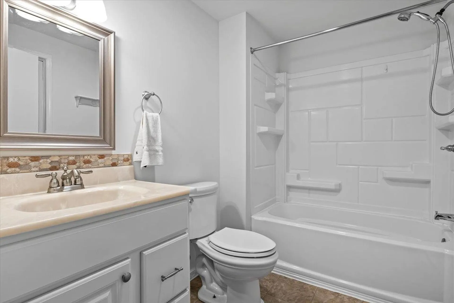 63 Hawthorne Circle South Burlington VT 05403