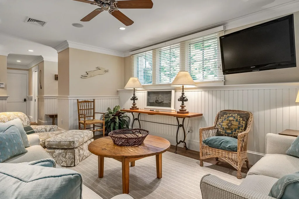 71 Central Road Rye NH 03870