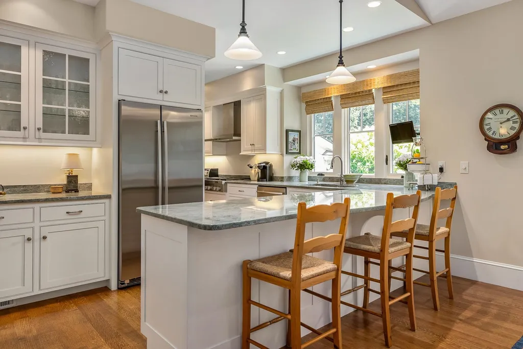 71 Central Road Rye NH 03870