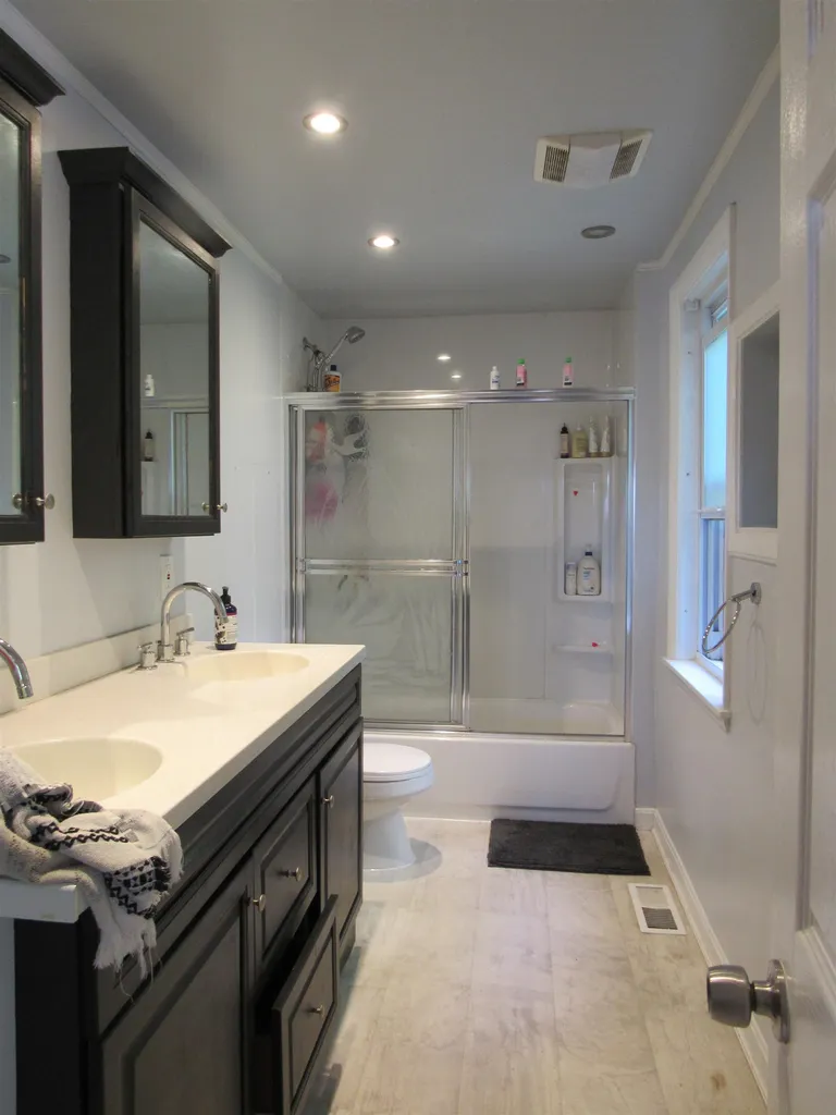 571 Cheshire Street Berlin NH 03570