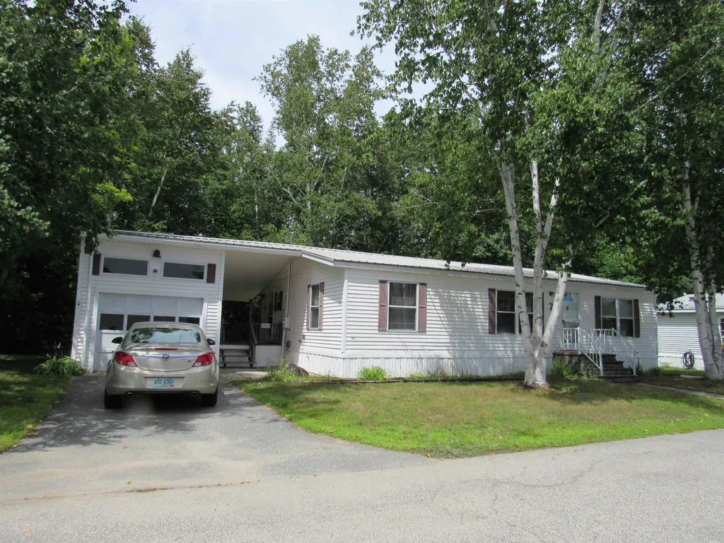 7 Lilac Lane Gorham NH 03581