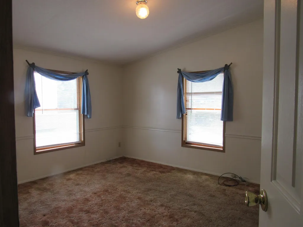7 Lilac Lane Gorham NH 03581