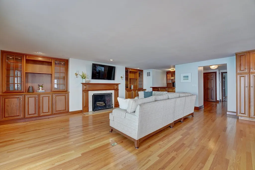 19 Dumas Avenue Hampton NH 03842