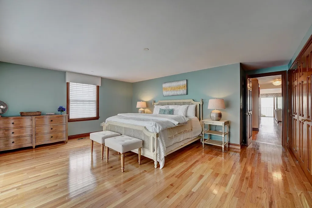 19 Dumas Avenue Hampton NH 03842