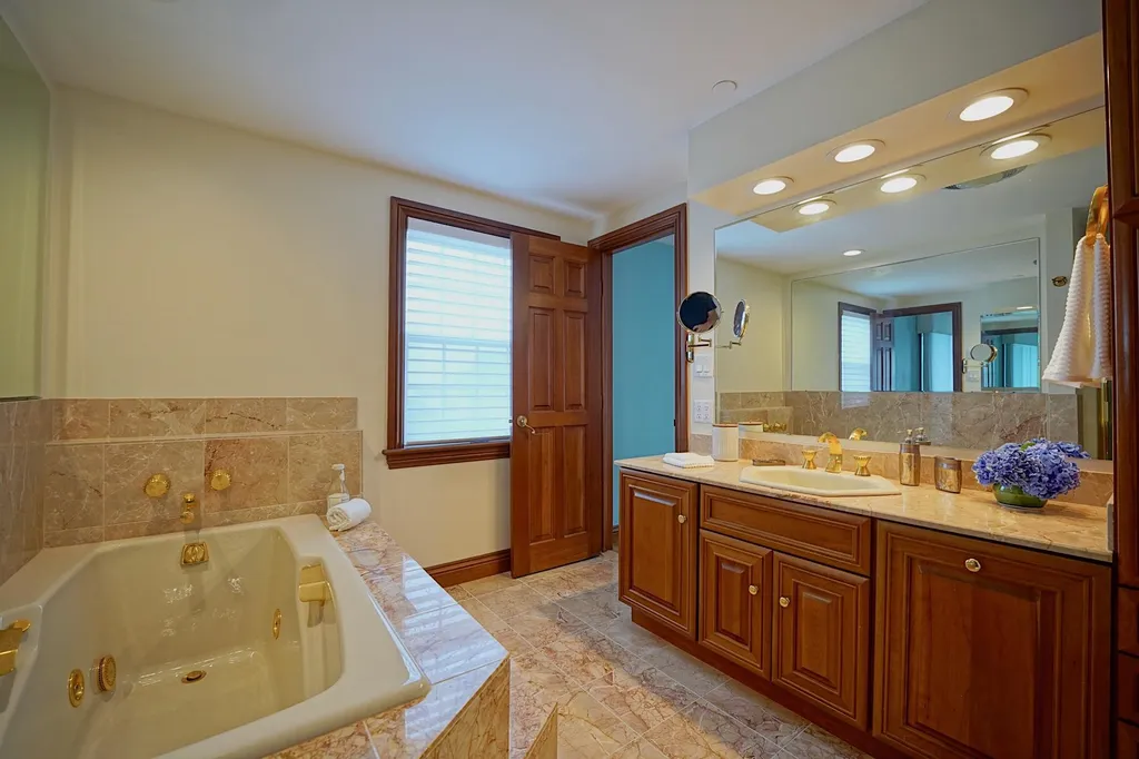 19 Dumas Avenue Hampton NH 03842