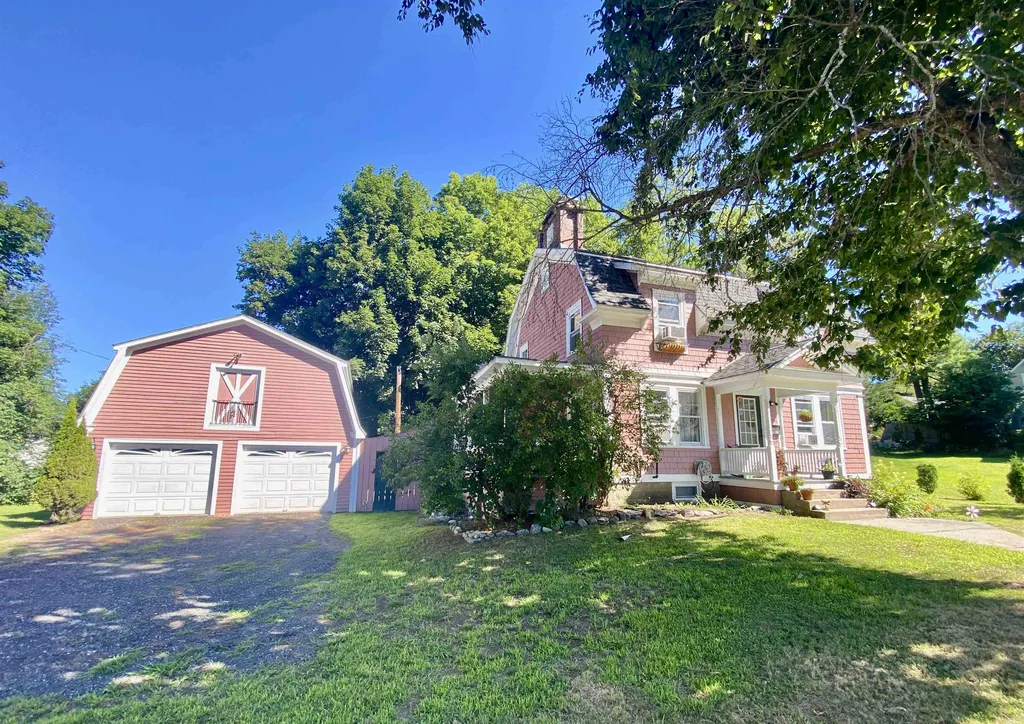 21 Columbus Circle Newport NH 30773