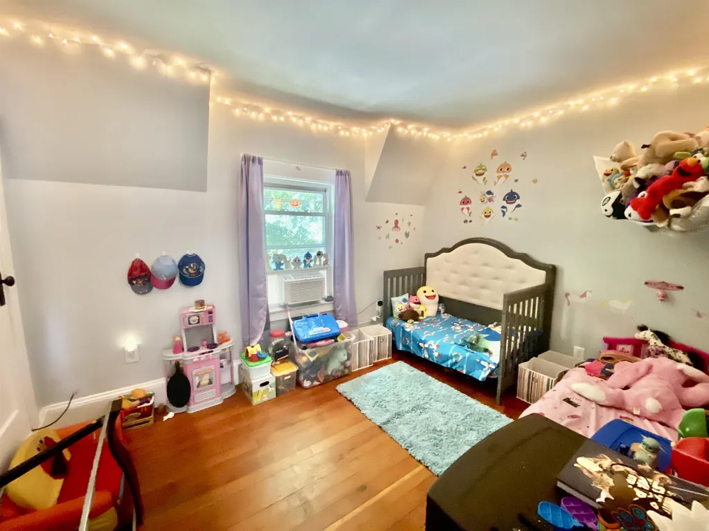21 Columbus Circle Newport NH 30773