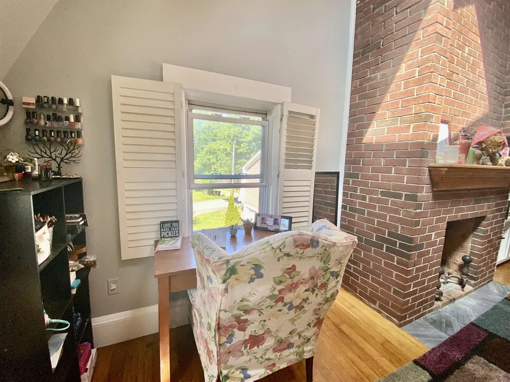 21 Columbus Circle Newport NH 30773