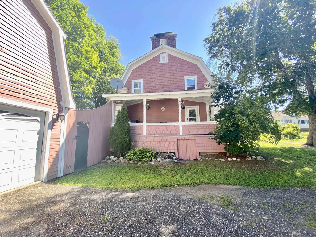 21 Columbus Circle Newport NH 30773