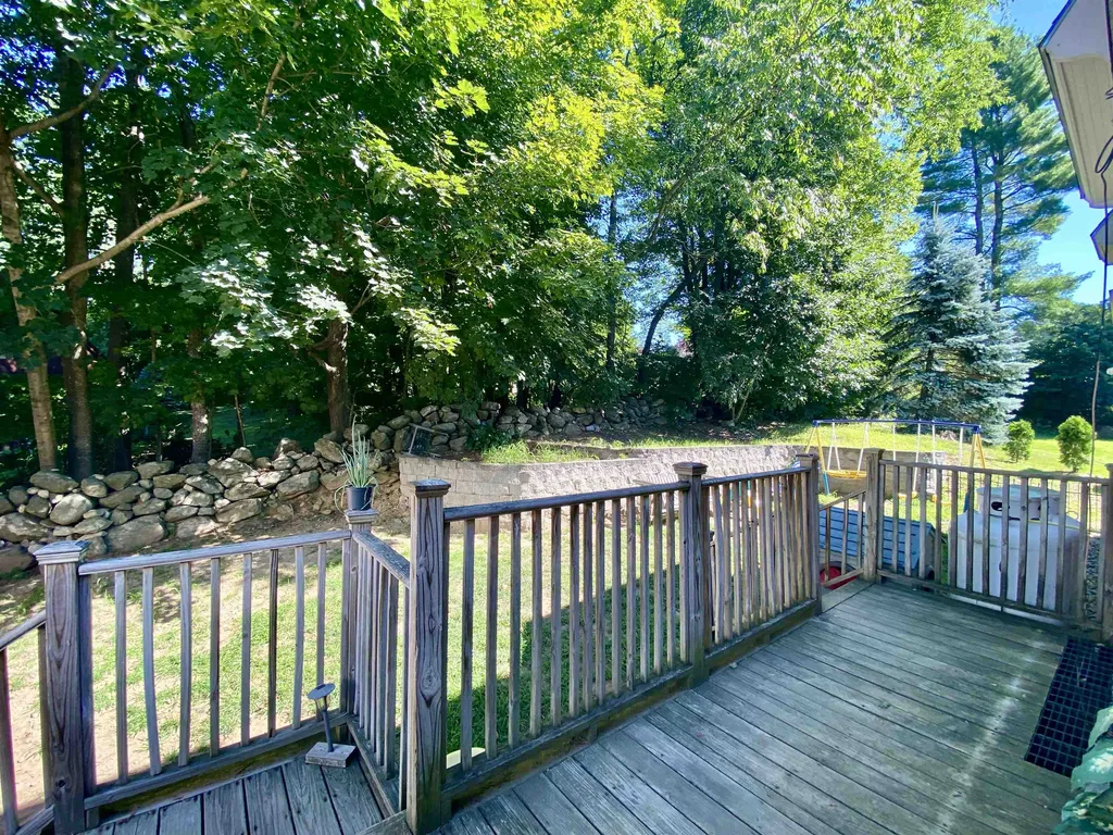 21 Columbus Circle Newport NH 30773