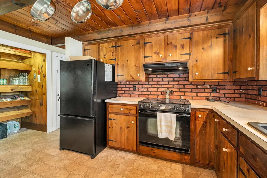 135 Old Bay Road New Durham NH 03855