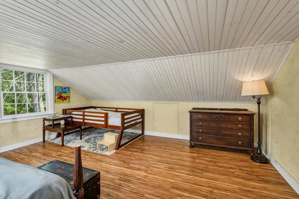 135 Old Bay Road New Durham NH 03855