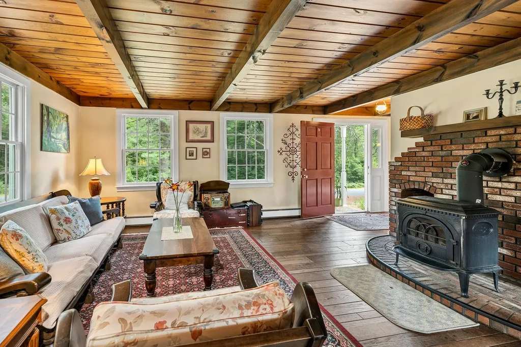135 Old Bay Road New Durham NH 03855