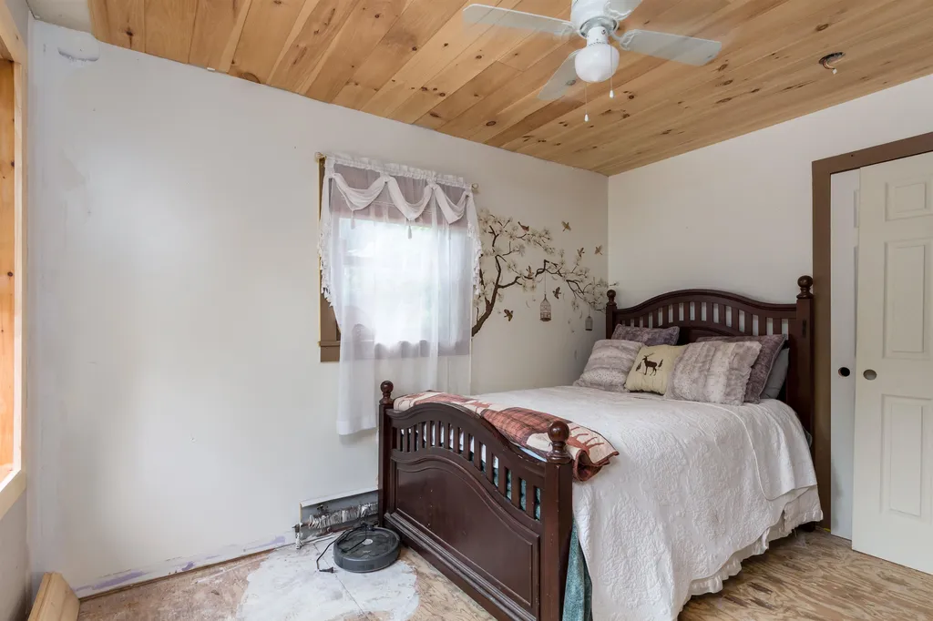 159 Sunset Lane East Hinesburg VT 05461