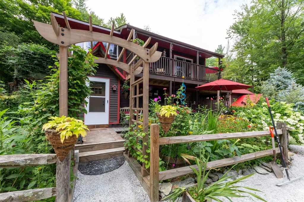 159 Sunset Lane East Hinesburg VT 05461