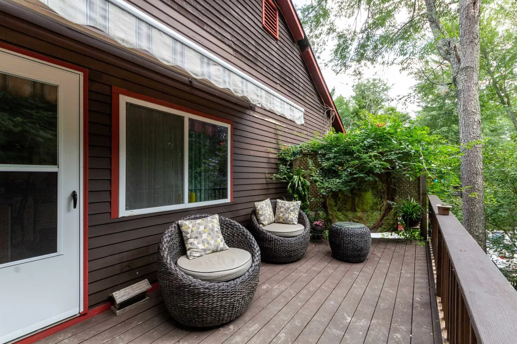159 Sunset Lane East Hinesburg VT 05461