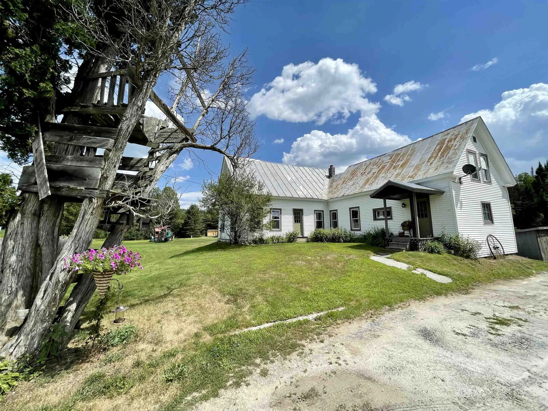 189 Railroad Street Groton VT 05046