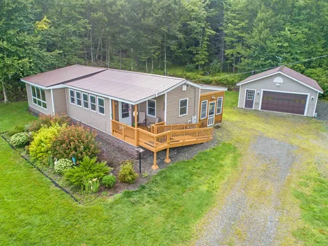 617 Back Lake Road Pittsburg NH 03592