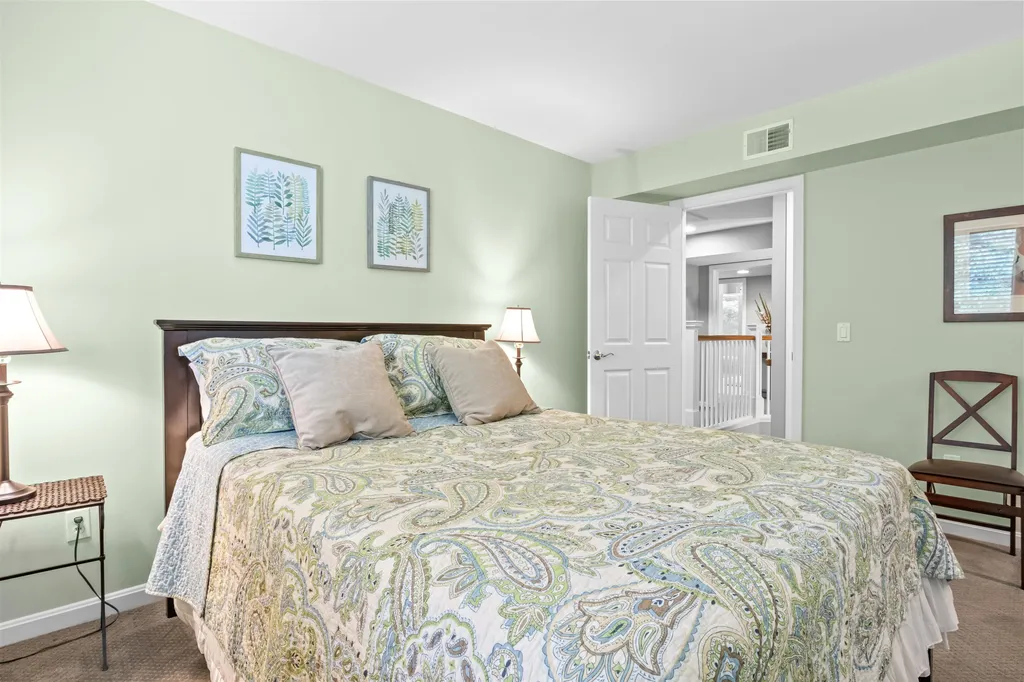 53 Chickadee Circle South Burlington VT 05403