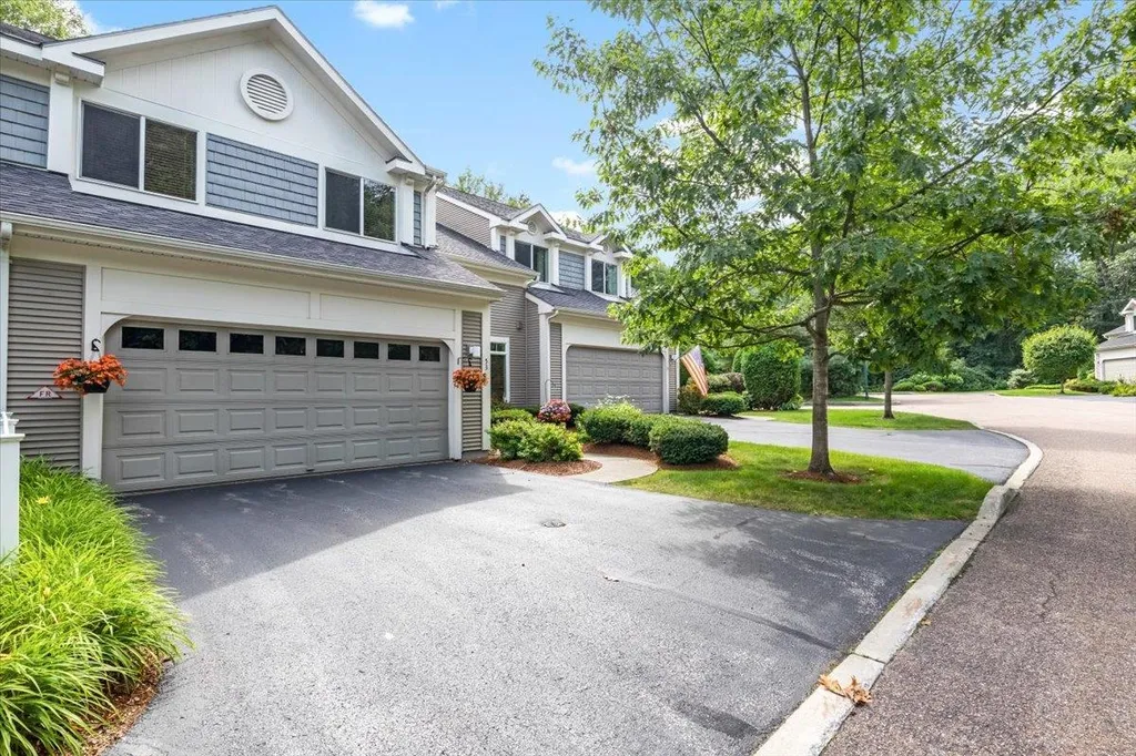 53 Chickadee Circle South Burlington VT 05403