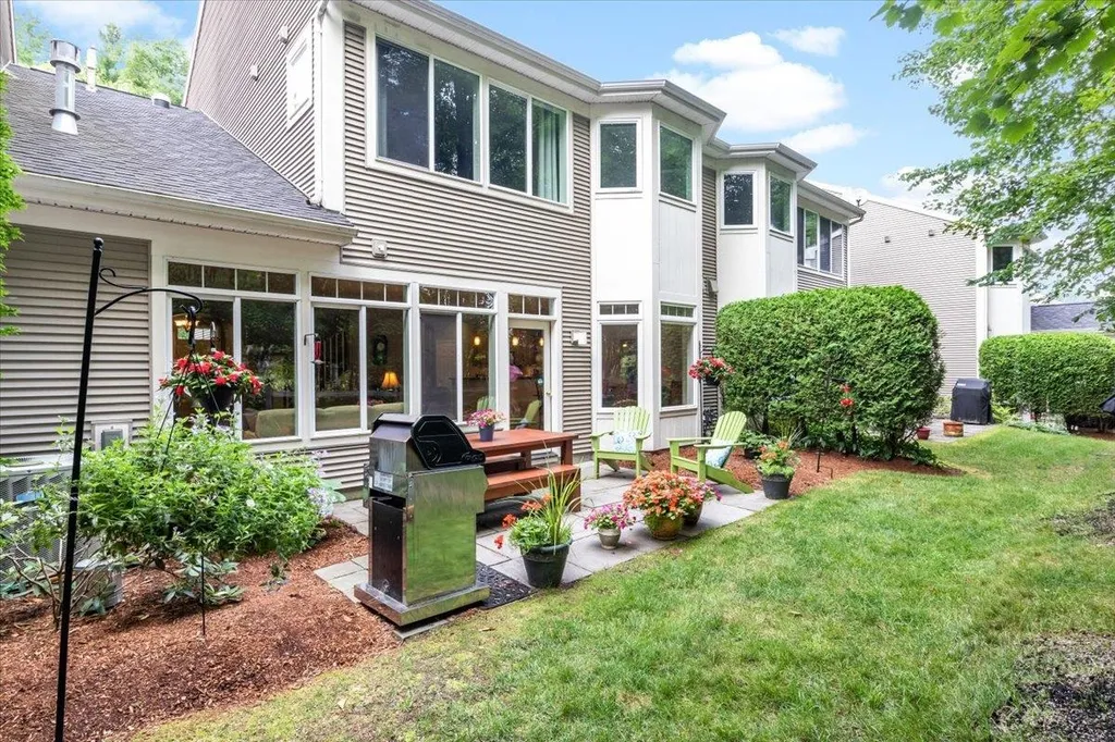 53 Chickadee Circle South Burlington VT 05403