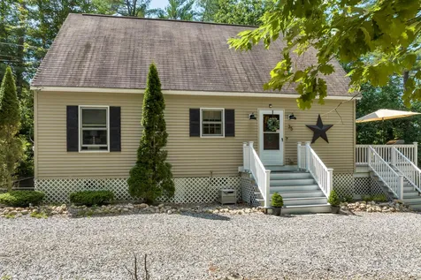 35 South Dorr Way Wakefield NH 03830