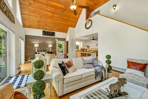 35 South Dorr Way Wakefield NH 03830