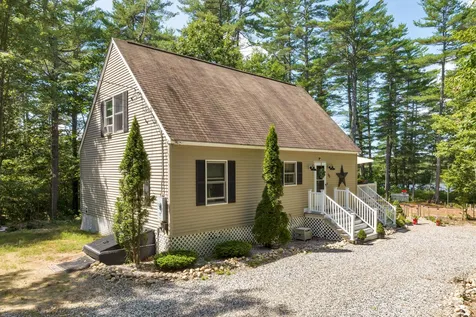 35 South Dorr Way Wakefield NH 03830