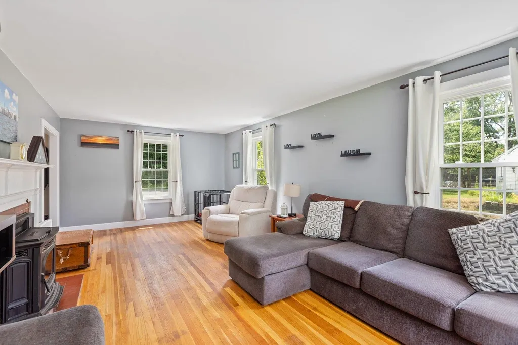 108 Sand Hill Road Peterborough NH 03458