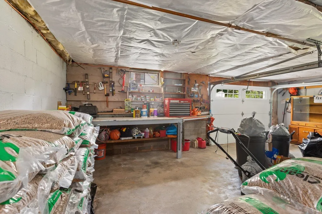 108 Sand Hill Road Peterborough NH 03458