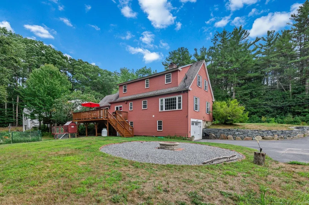 108 Sand Hill Road Peterborough NH 03458