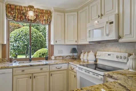 170 Belknap Point Road Gilford NH 03249